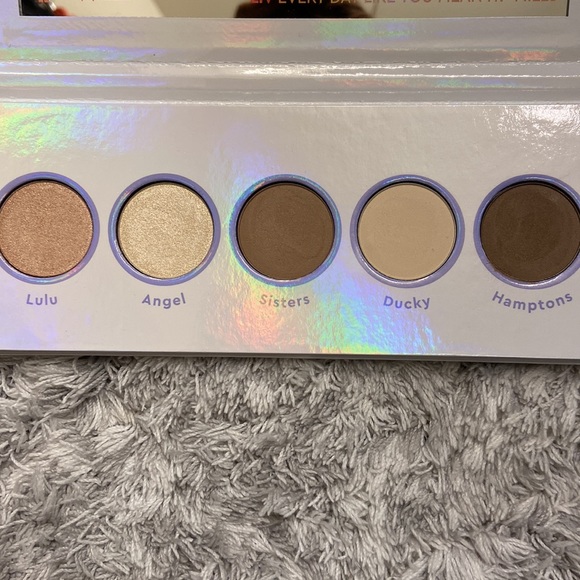 Florence by Mills Love Liv Eyeshadow Palette - Picture 3 of 4